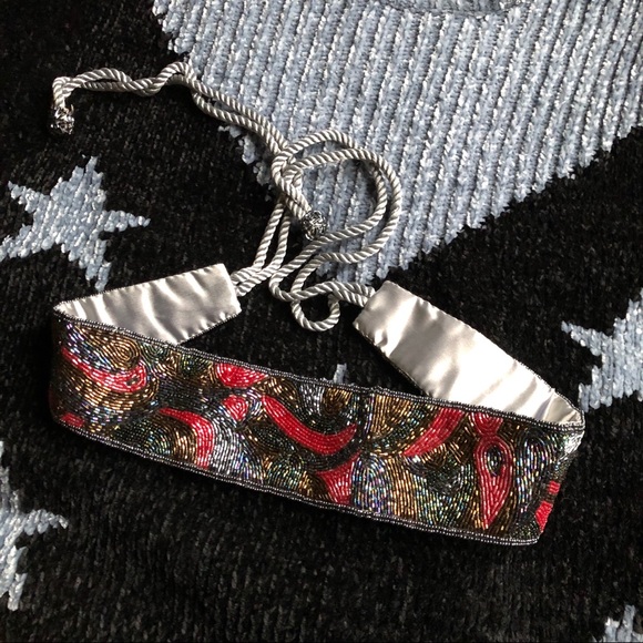 Heavily beaded embellished elegant belt - Picture 1 of 6